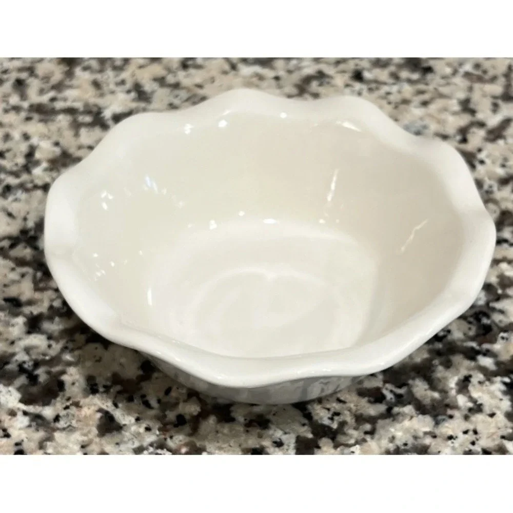 Emile Henry Ivory Fluted Ruffled Small‎ Pie Dish Bowl 5.5